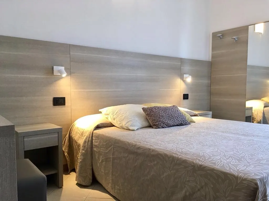 Hotel Daniela 리미니